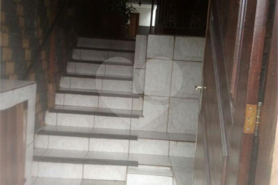 Sobrado à venda com 4 quartos em Jardim Ana Maria, Santo André, SP