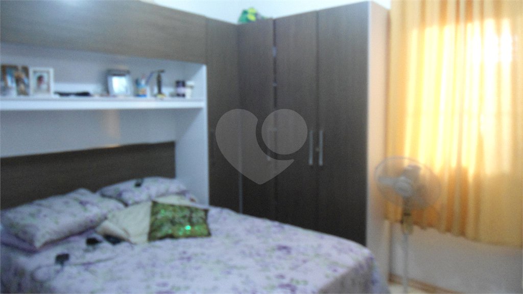 Sobrado à venda com 5 quartos, sendo 2 suítes,  em Vila Cidinha, Mogi das Cruzes, SP