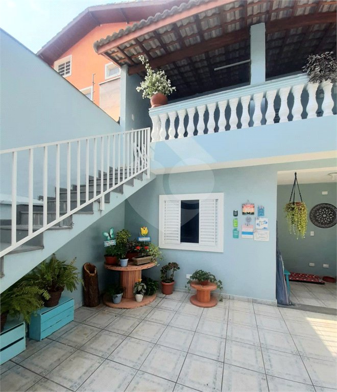 Sobrado à venda com 4 quartos, sendo 2 suítes, em Tremembé, São Paulo, SP
