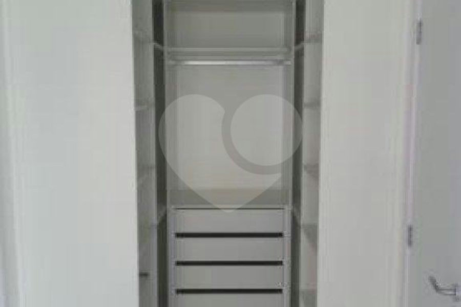 Apartamento à venda com 3 quartos, sendo 1 suíte, em Chácara Pavoeiro, Cotia, SP