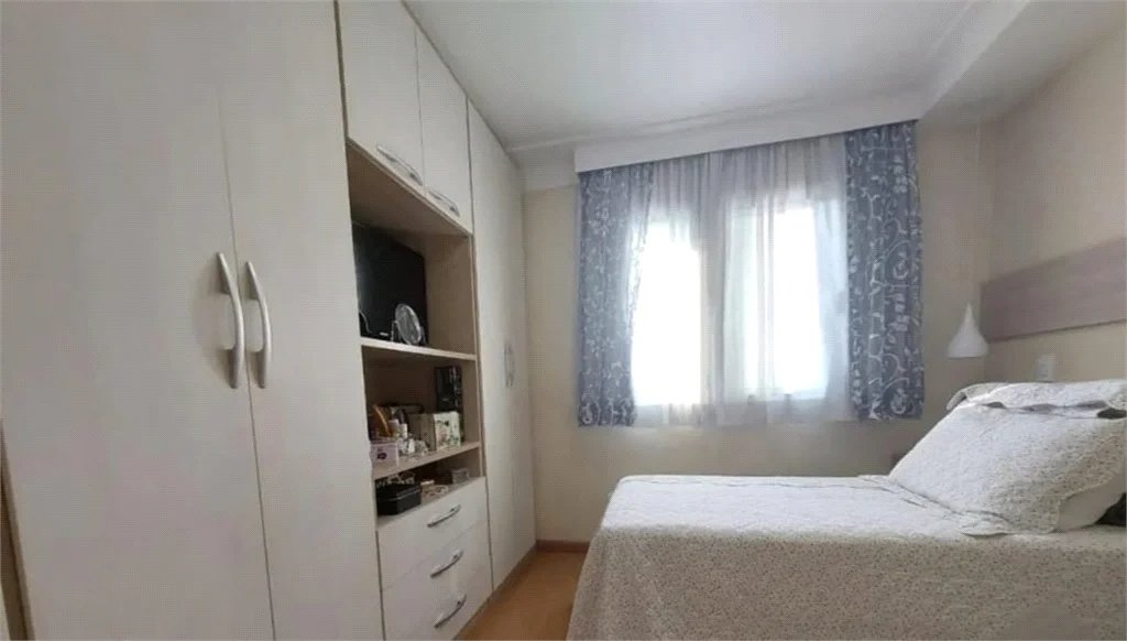 Apartamento à venda com 3 quartos, sendo 2 suítes,  em Jardim Arpoador, São Paulo, SP