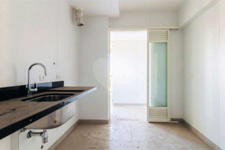 Apartamento à venda com 3 quartos, sendo 1 suíte, em Jardim da Saúde, São Paulo, SP