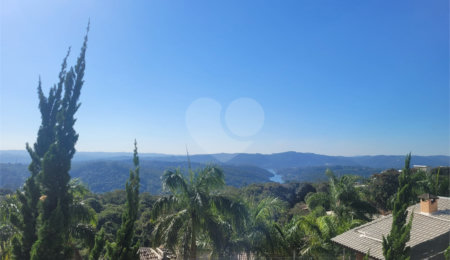 Casa para alugar com 5 quartos, sendo 2 suítes,  no condomínio Alpes de Caieiras, Caieiras - SP