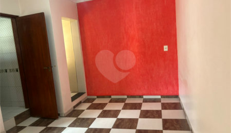 Casa à venda com 3 quartos, sendo 1 suíte,  em Jardim Catarina, São Paulo, SP