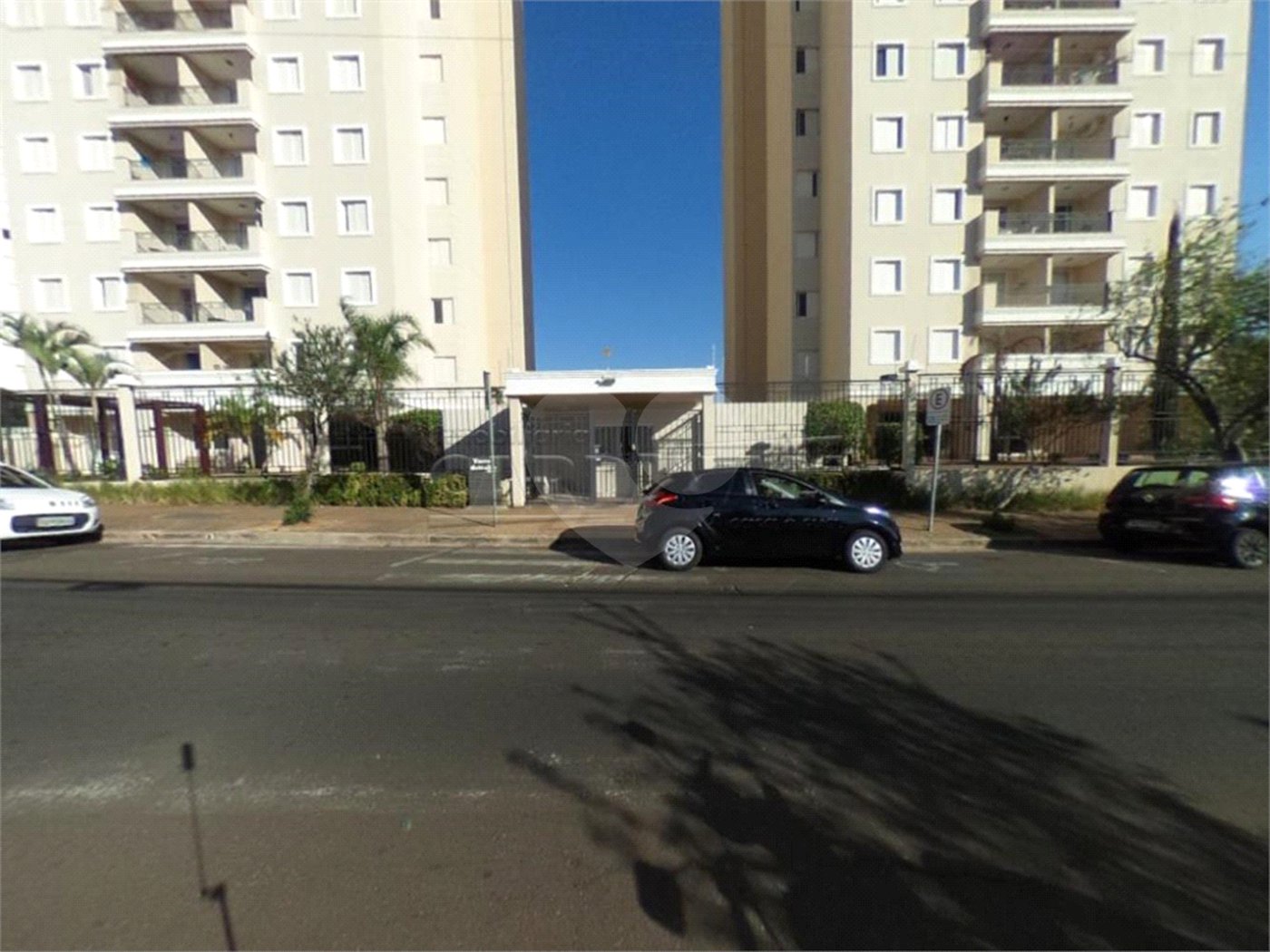 Apartamento no Edifício Residencial Torres di Italia.