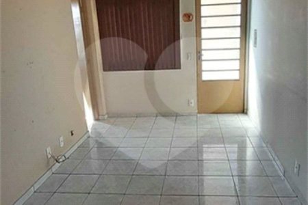 Apartamento no Condomínio Residencial Jardim das Torres
