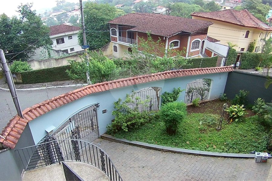 Sobrado à venda com 3 quartos, sendo 1 suíte, em Tremembé, São Paulo, SP