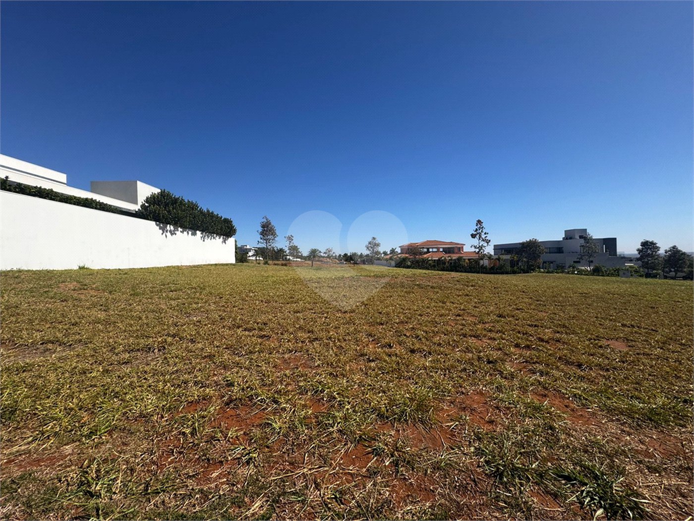 Terreno para venda no condomínio de alto padrão Damha Golf