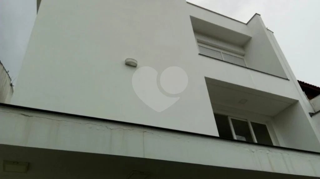 Sobrado à venda com 3 suítes em Tremembé, São Paulo, SP
