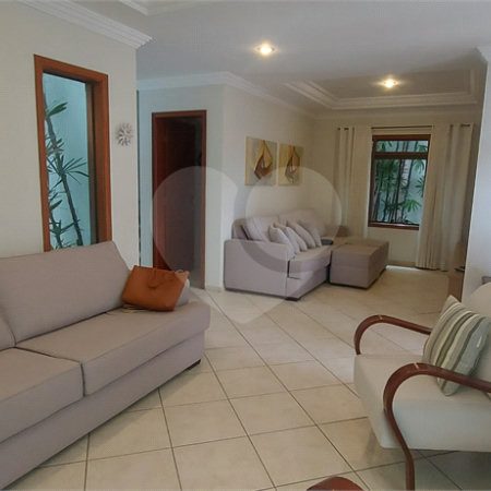 Sobrado à venda com 3 quartos, sendo 1 suíte, em Jardim Santa Rosália, Sorocaba, SP