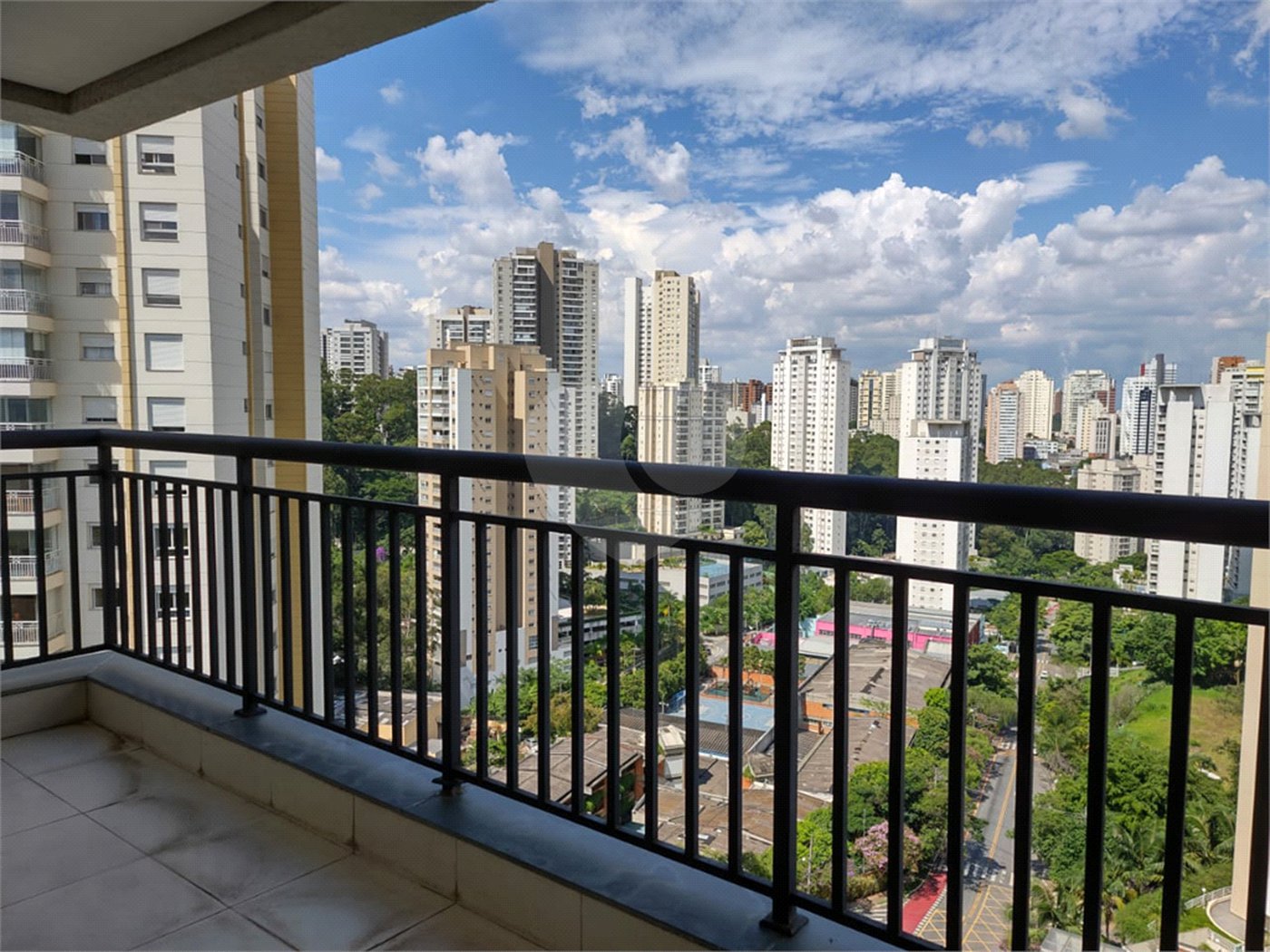 Apartamento à venda com 2 suítes em Vila Andrade, São Paulo, SP