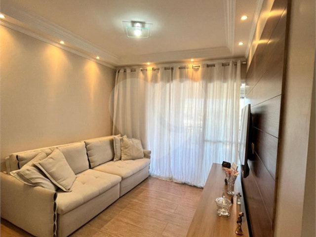 Apartamento à venda com 3 quartos, sendo 1 suíte,  em Vila Guarani, São Paulo, SP