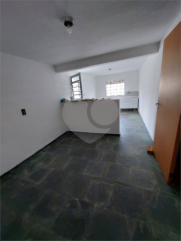 Casa à venda com 2 quartos, sendo 1 suíte, em Vila Barão, Sorocaba, SP
