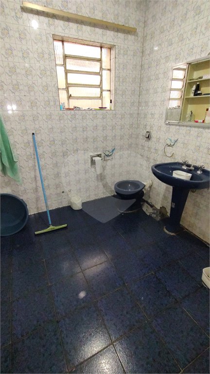 Sobrado à venda com 4 quartos em Parque São Domingos, São Paulo, SP