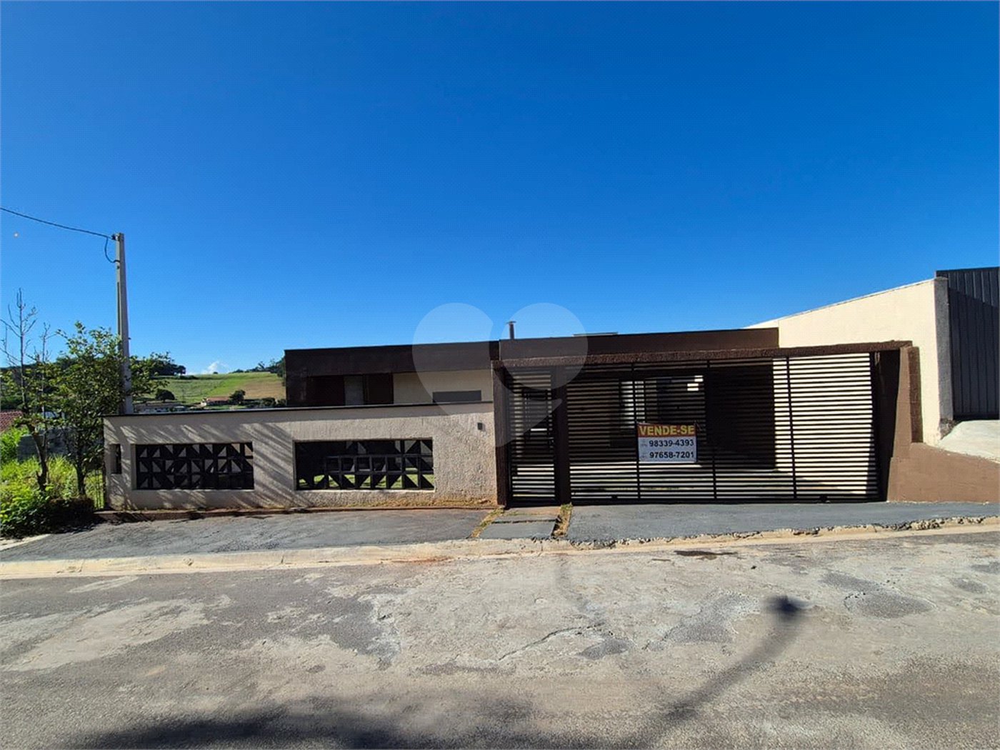 Casa à venda com 3 quartos, sendo 1 suíte, em Jardim Paraíso da Usina, Atibaia, SP