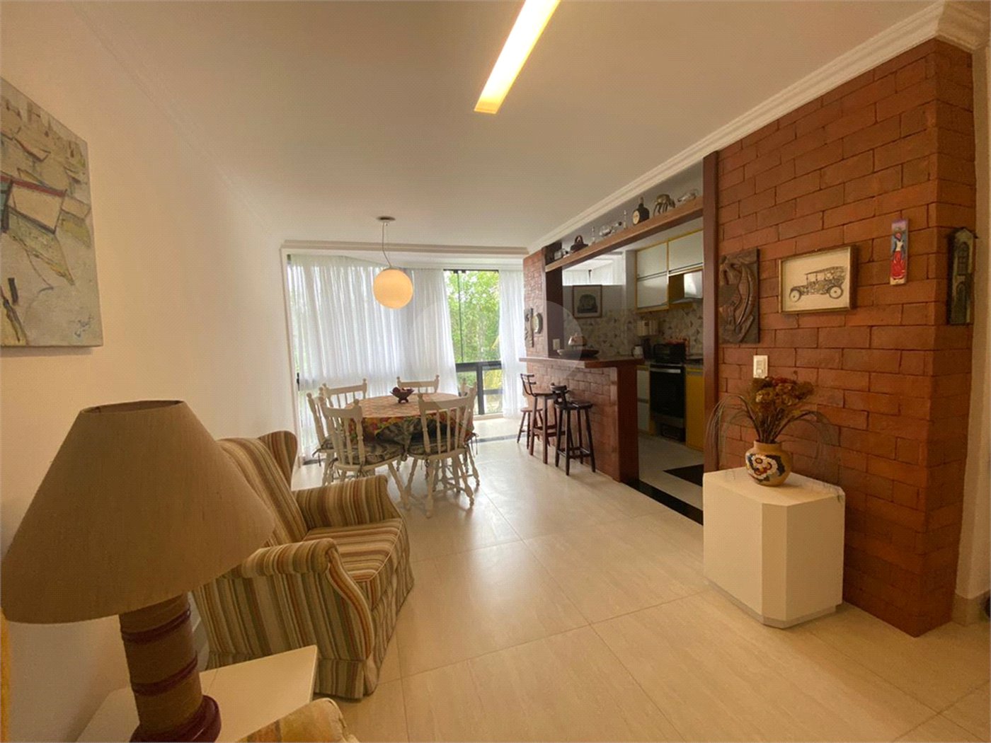 Casa em condomínio à venda com 2 quartos, sendo 1 suíte,  no Centro (mangue), Armação dos Búzios, RJ