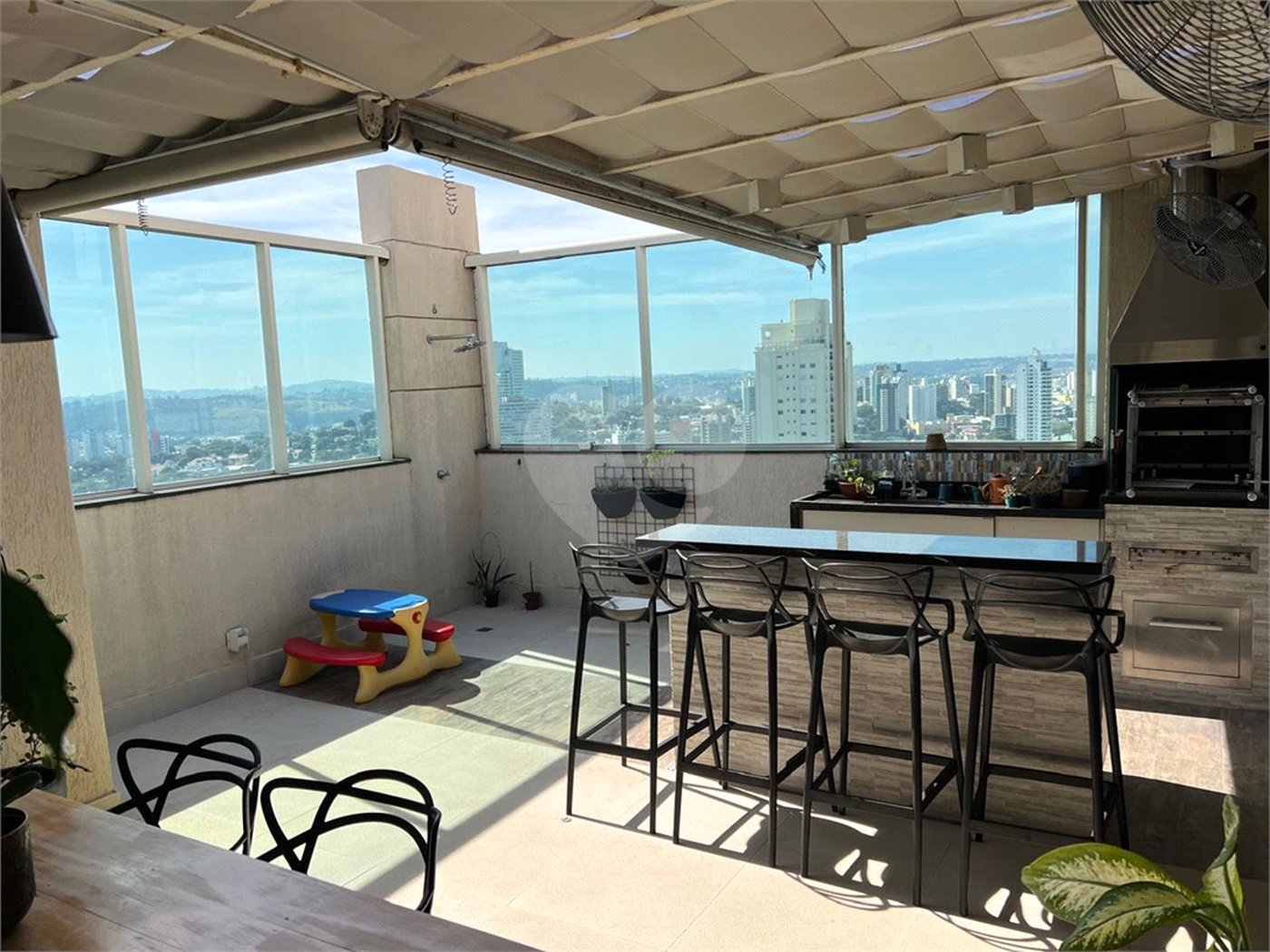 Apartamento à venda com 4 suítes em Jardim Ana Maria, Jundiaí, SP