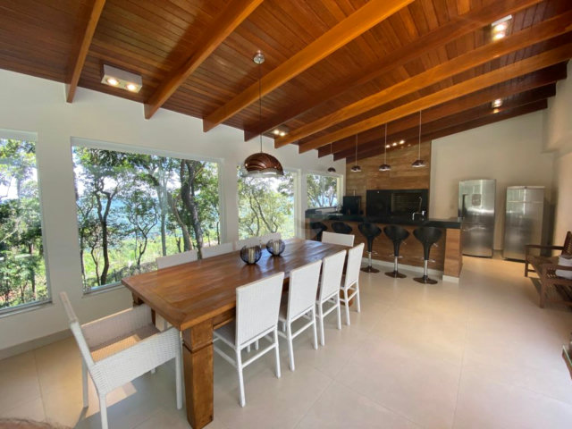 Casa à venda com 4 suítes em Serra da Cantareira, Mairiporã, SP