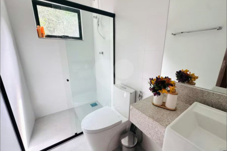 Casa à venda com 6 quartos, sendo 4 suítes,  em Caravelas, Armação dos Búzios, RJ