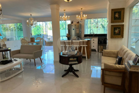 Casa à venda com 4 suítes no condomínio Bellagio, São Paulo - SP