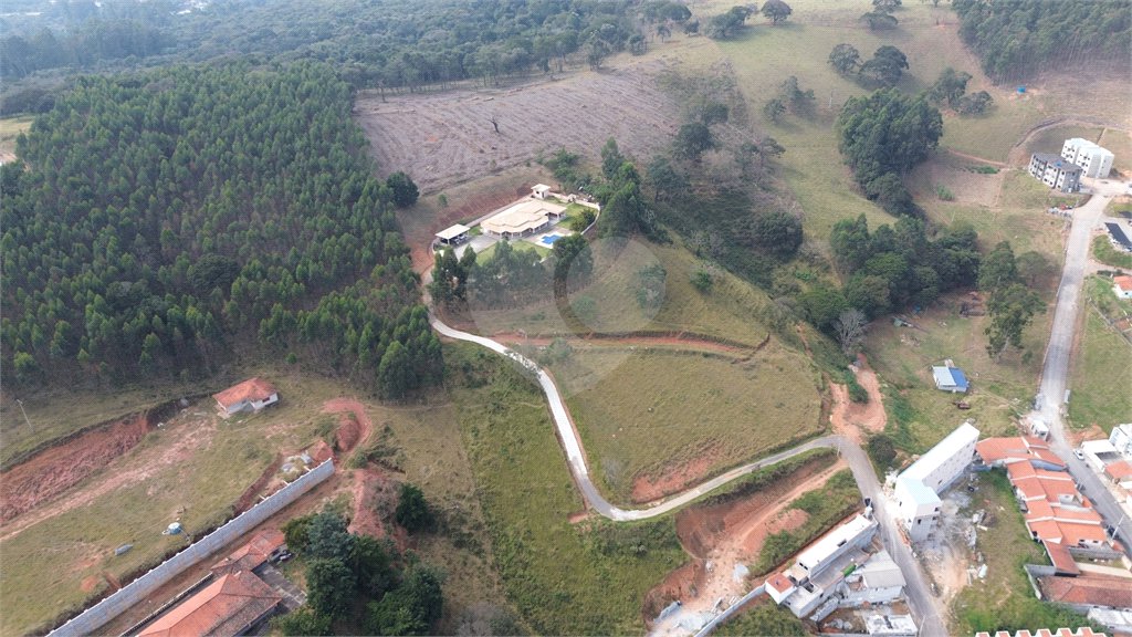 Casa à venda com 4 suítes no Centro, Extrema, MG