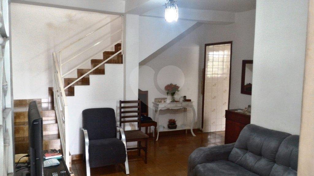 Sobrado à venda com 6 quartos em Chora Menino, São Paulo, SP