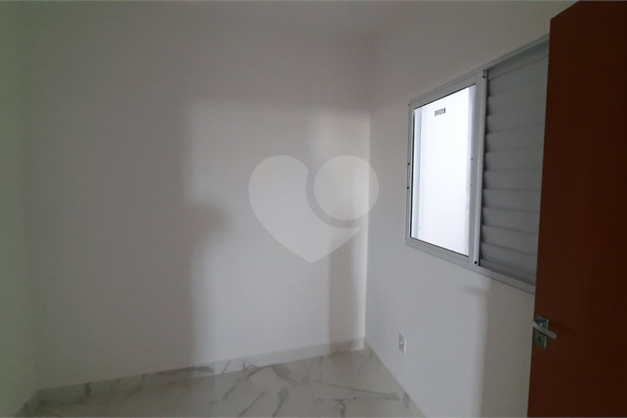 Casa à venda com 2 quartos no condomínio Residencial Luta, São Paulo - SP