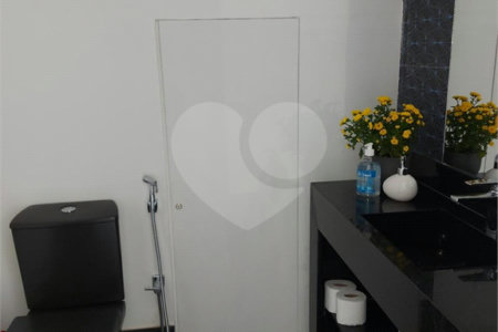 Casa à venda com 4 quartos, sendo 3 suítes, em Albatroz, Armação dos Búzios, RJ
