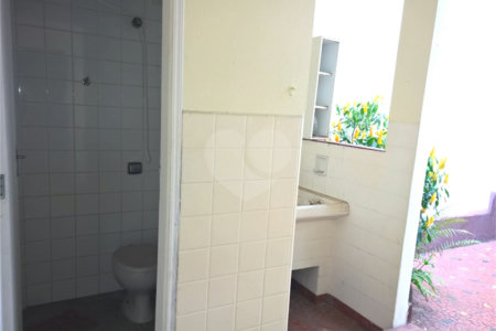 Sobrado à venda com 3 quartos, sendo 1 suíte,  em Planalto Paulista, São Paulo, SP
