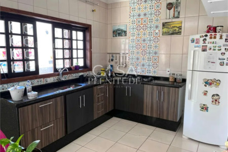 Casa Térrea à venda com 3 quartos, sendo 1 suíte, em Jardim Bandeirantes, Sorocaba, SP