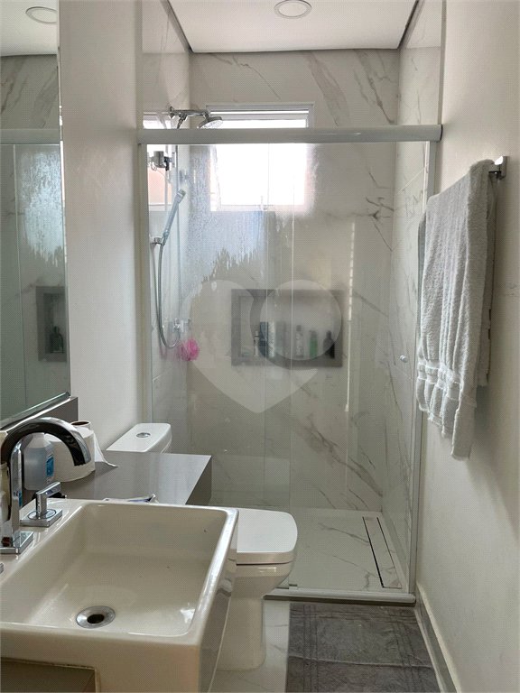 Sobrado à venda com 5 quartos, sendo 2 suítes, em Vila Cordeiro, São Paulo, SP