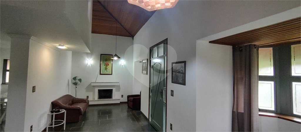 Casa à venda ou para alugar com 3 suítes no condomínio Campos de Santo Antonio I, Itu - SP