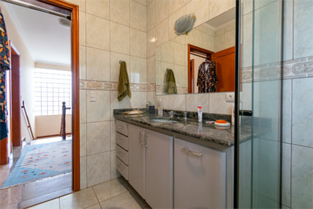 Casa à venda com 3 quartos, sendo 1 suíte,  em Vila Cordeiro, São Paulo, SP