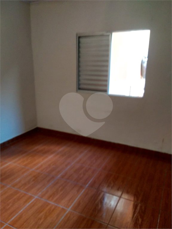 Casa à venda com 4 quartos em Jardim Guimarães, Guarulhos, SP