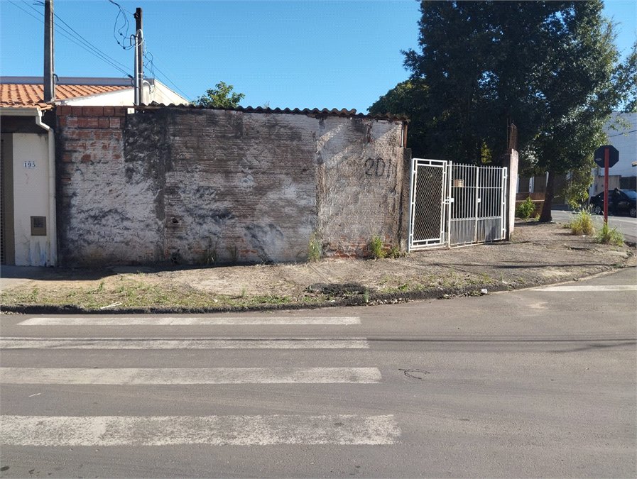 Terreno à venda com 1 quarto em Jardim Jóckei Club a, São Carlos, SP