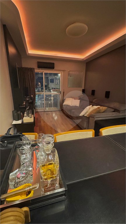 Apartamento à venda com 2 quartos, sendo 1 suíte, em Vila Olímpia, São Paulo, SP