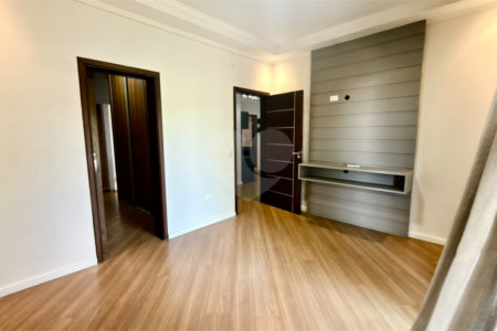 Casa à venda com 4 suítes no condomínio Parque Village Castelo, Itu - SP