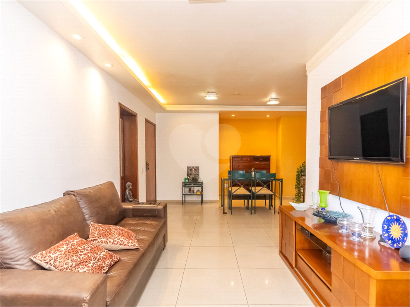 Apartamento à venda com 3 quartos, sendo 1 suíte, em Vila Mariana, São Paulo, SP