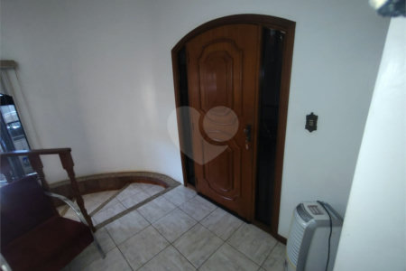 Casa à venda com 4 quartos, sendo 1 suíte, em Jardim Silvânia (vila Xavier), Araraquara, SP
