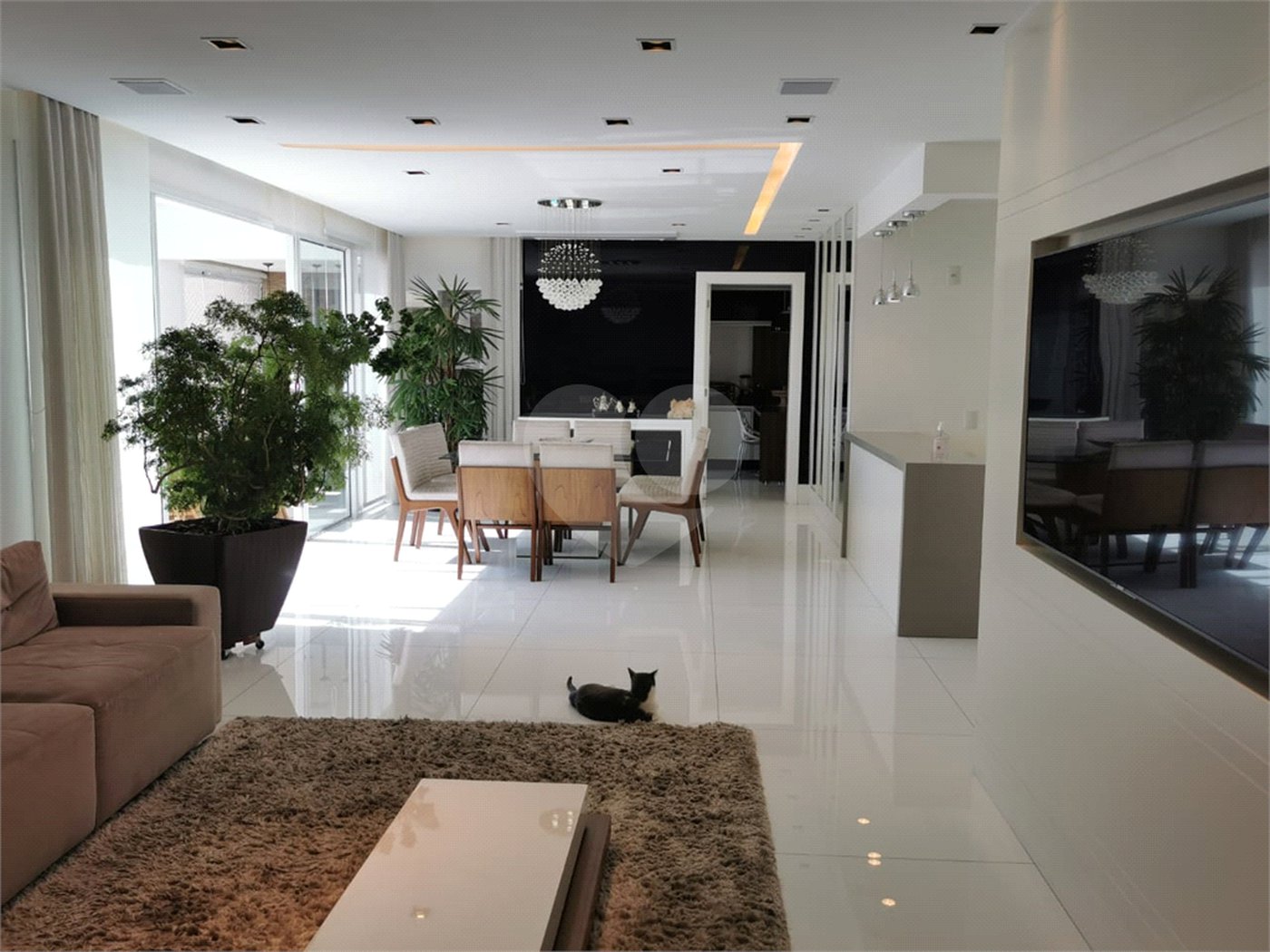 Apartamento à venda com 3 suítes em Jardim Monte Kemel, São Paulo, SP