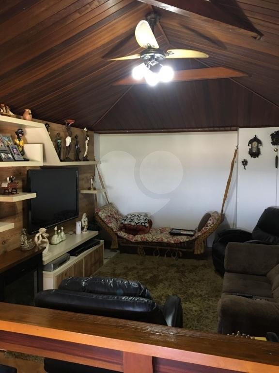 Casa à venda com 3 suítes no condomínio Alpes Caieras, Caieiras - SP