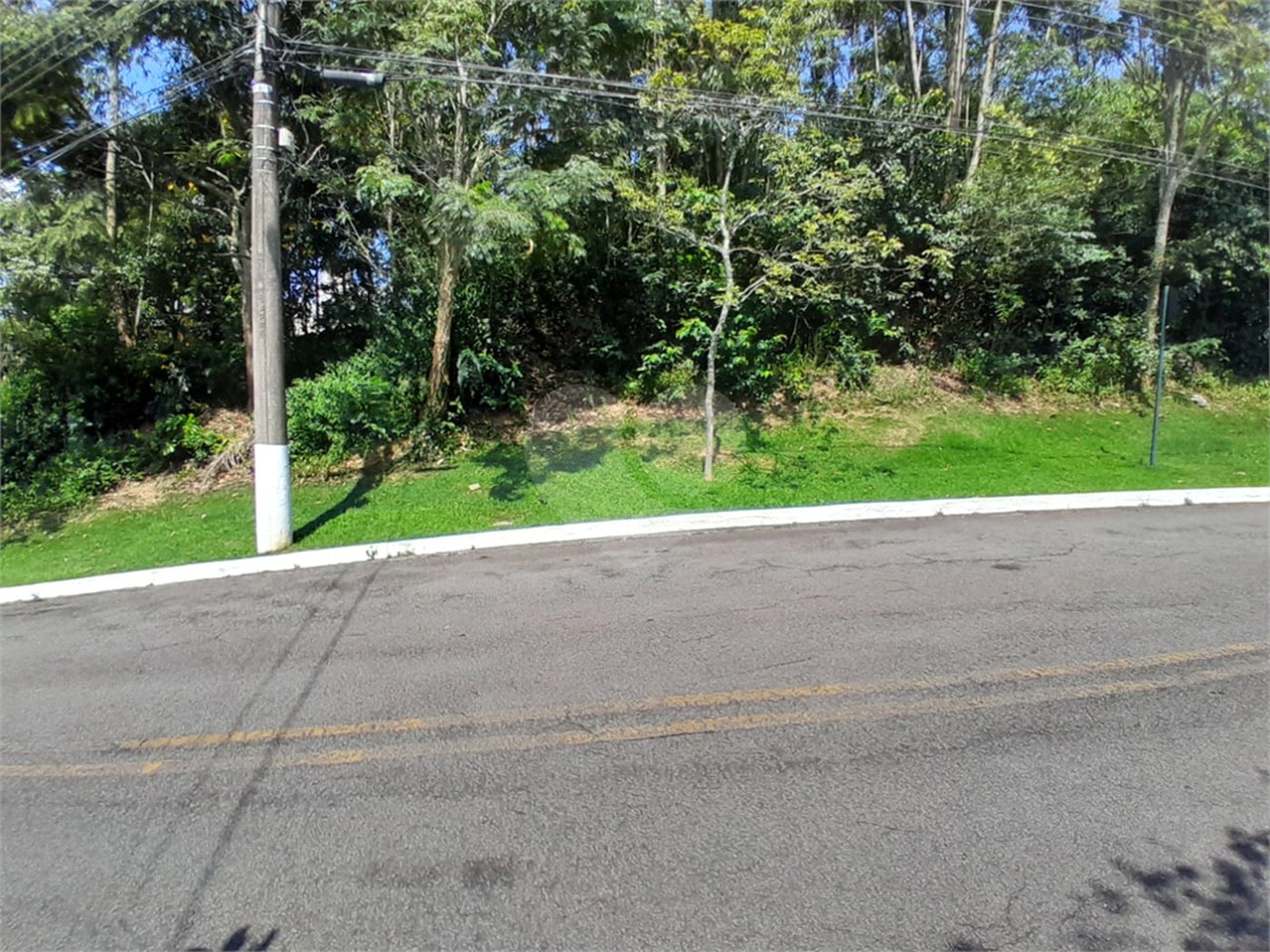 Terreno à venda no condomínio Suíça da Cantareira, Mairiporã - SP