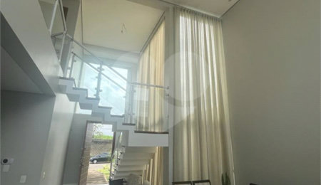 Casa à venda com 3 suítes no condomínio Residencial Terra Nobre, Indaiatuba - SP