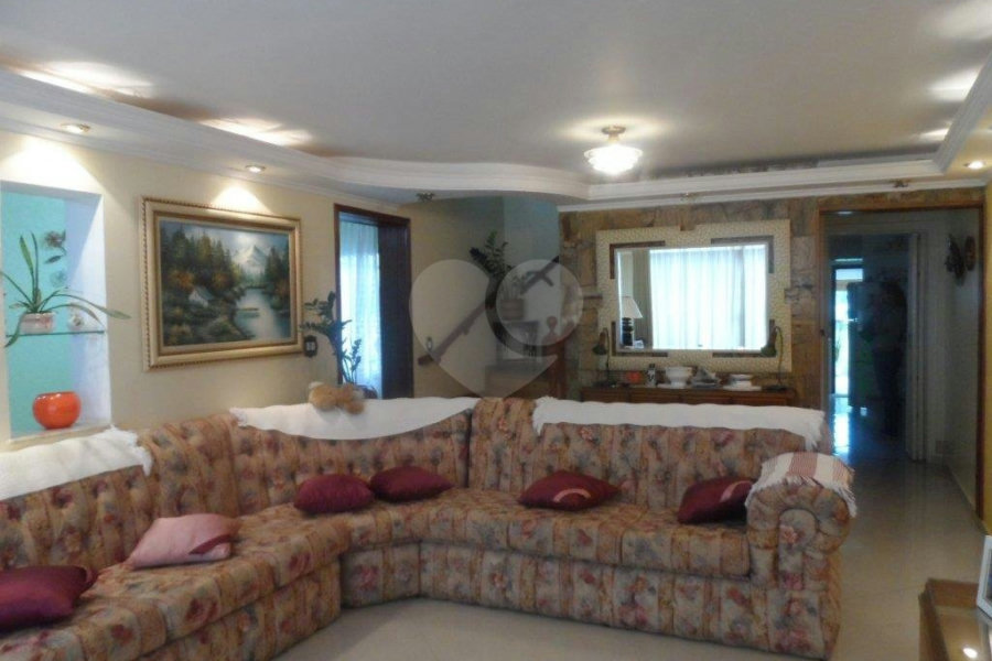 Sobrado à venda com 3 quartos, sendo 1 suíte, em Jardim Virginia Bianca, São Paulo, SP