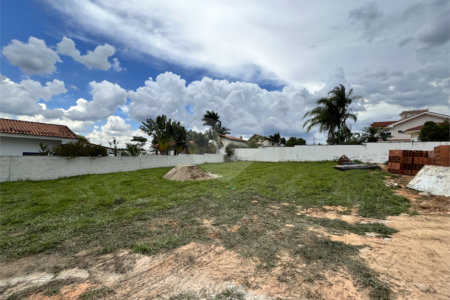 Terreno à venda no condomínio Residencial Saint Charbel, Araçoiaba da Serra - SP