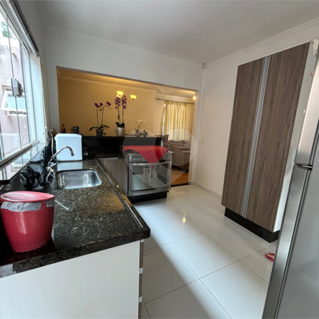 Casa à venda com 4 quartos, sendo 1 suíte,  em Vila Barth, Itapetininga, SP