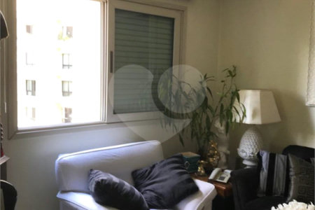 Apartamento à venda com 3 suítes em Vila Morumbi, São Paulo, SP