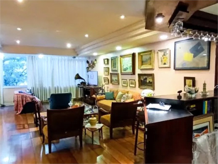 Apartamento à venda com 3 quartos, sendo 1 suíte,  em Ipanema, Rio de Janeiro, RJ