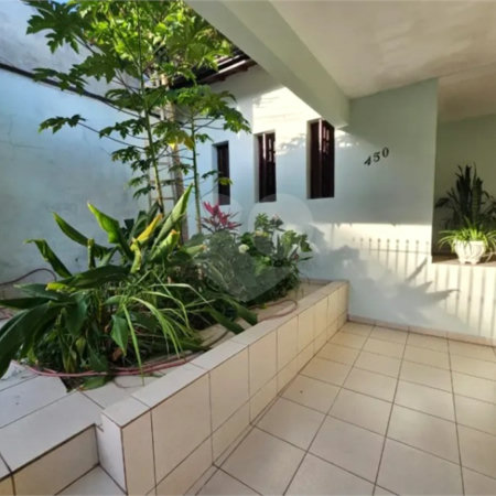 Casa Térrea à venda com 3 quartos no Centro, Poá, SP