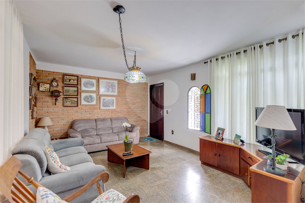 Casa de Vila à venda com 3 quartos, sendo 1 suíte, em Granja Julieta, São Paulo, SP